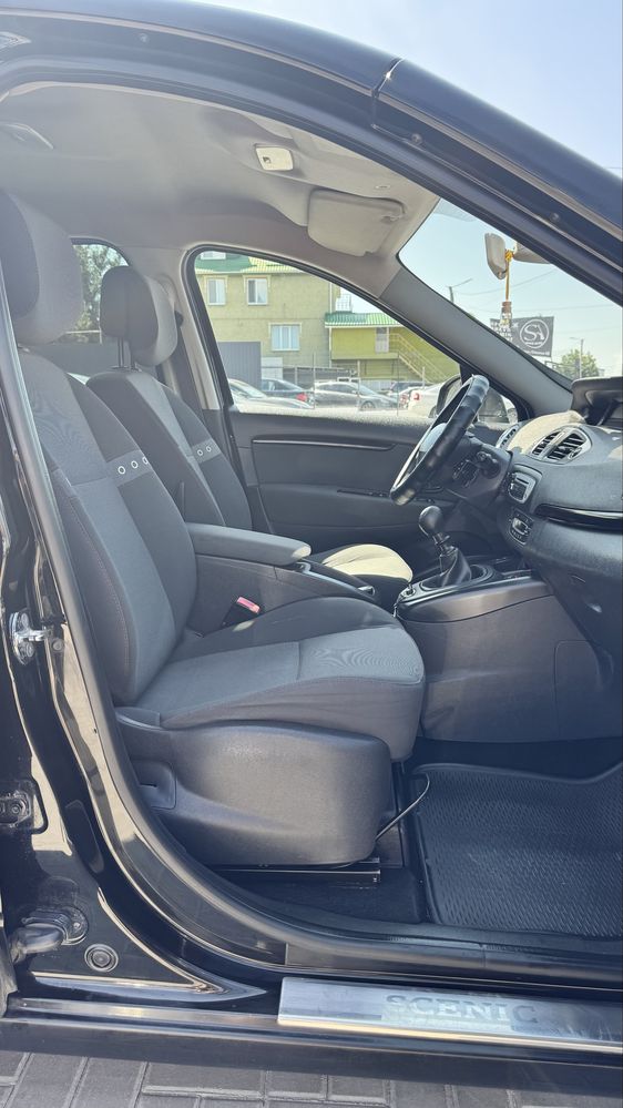 Рестайлінг Renault Scenic Рено Сценік III 2012 р 1,5 К9К дизель 6МКПП