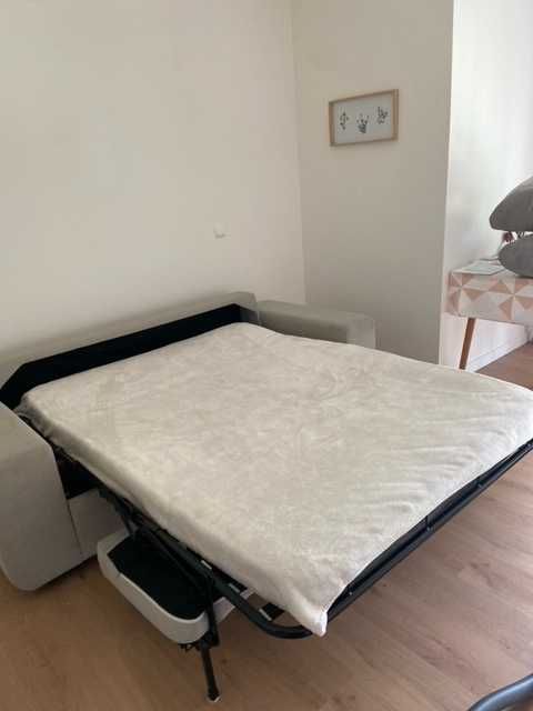 Sofá-cama para 2 pessoas, em muito bom estado