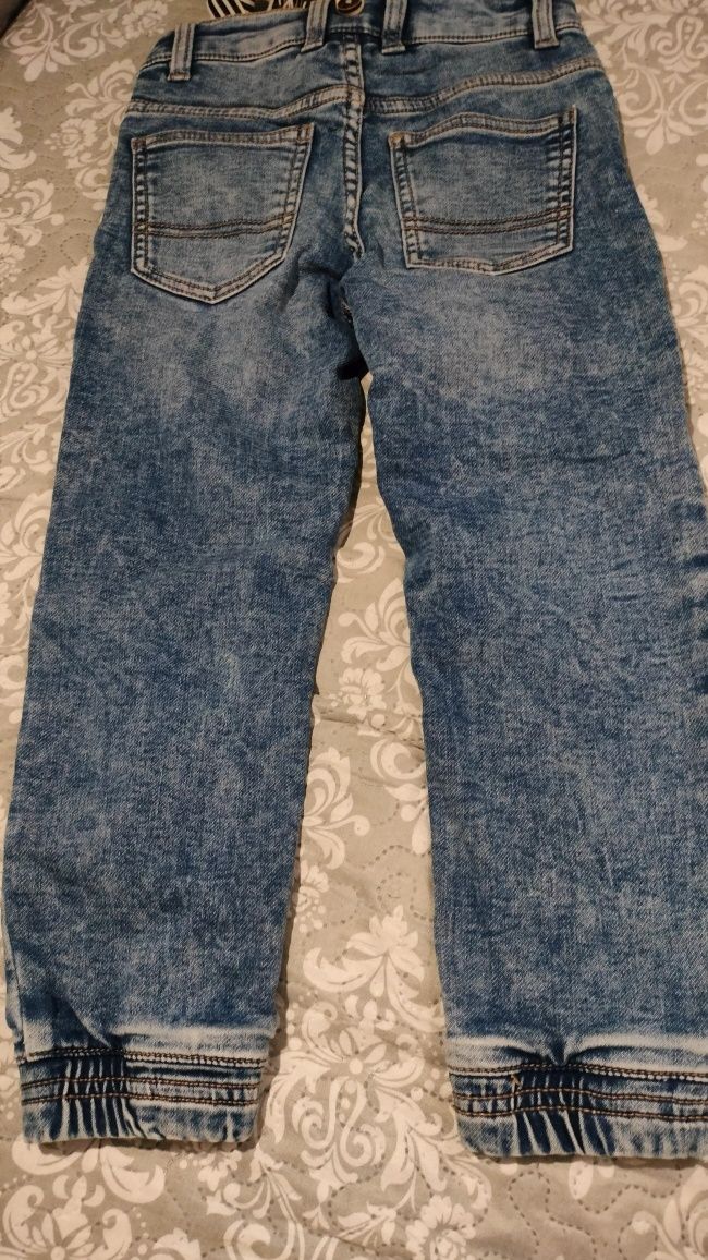 Spodnie jeansowe na szelkach cool club chłopięce r116