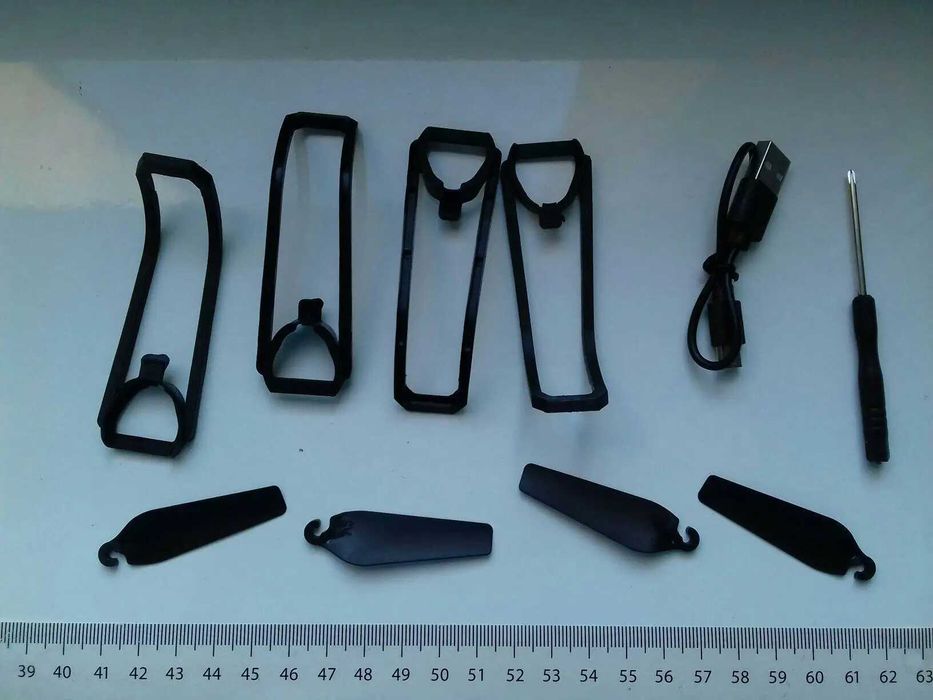 Nowy dron E88 Pro z kamerą Wi-Fi + etui