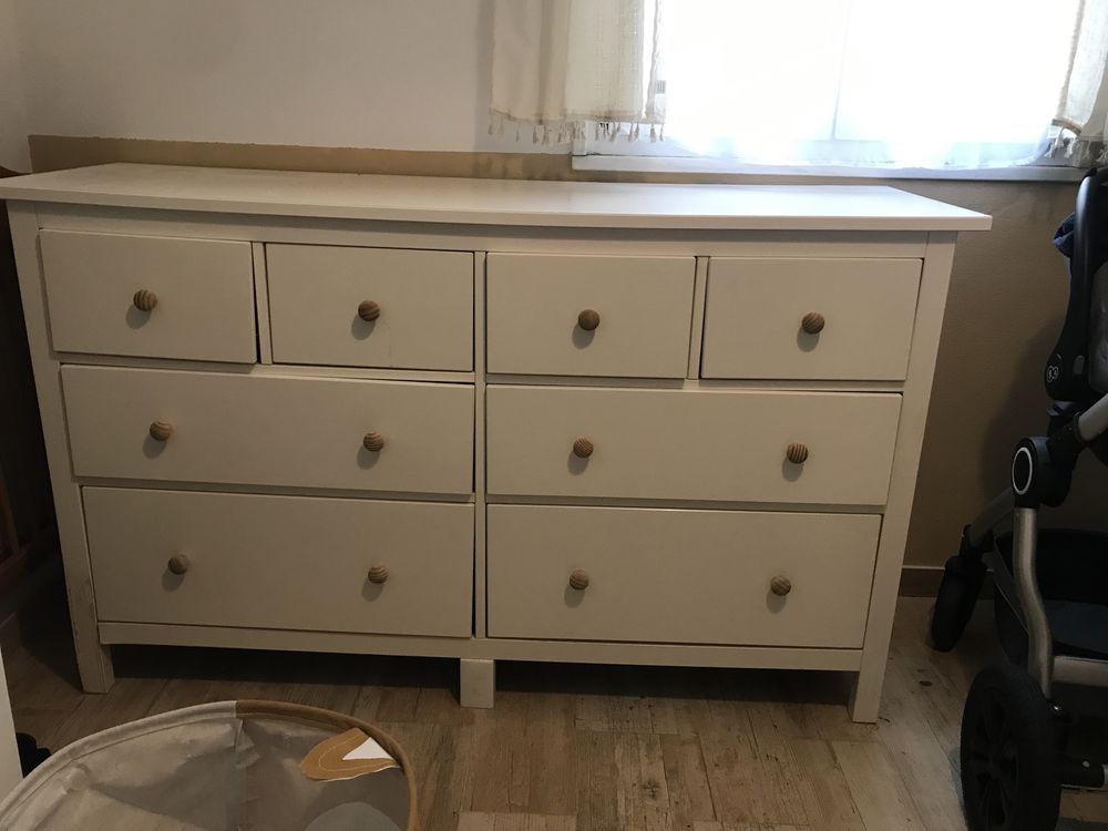 Comoda Hemnes Ikea