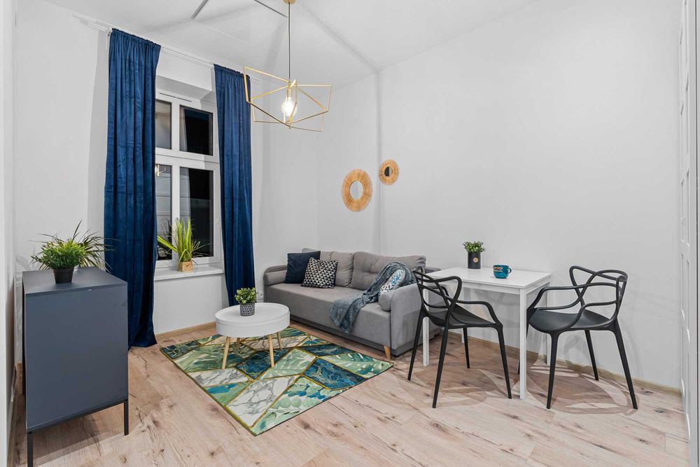 Przytulna tania kawalerka w centrum / Internet w cenie