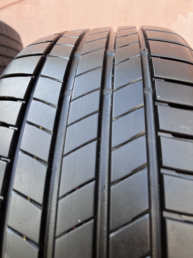 225/40/19 Bridgestone Turanza T005 225/40 R19 93W