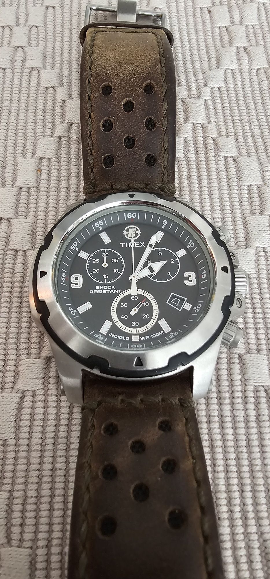 Zegarek męski Timex indiglo T49626 WR100M Shock resistant