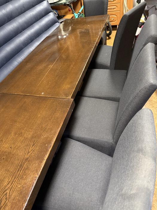 Меблі столи стільці