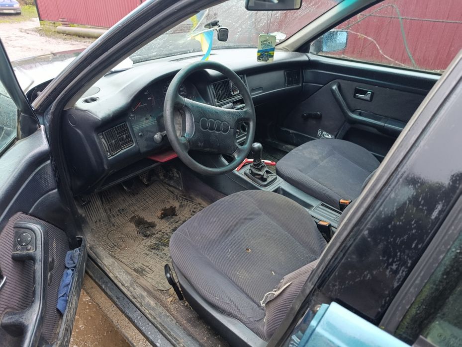 Бу легковий автомобіль