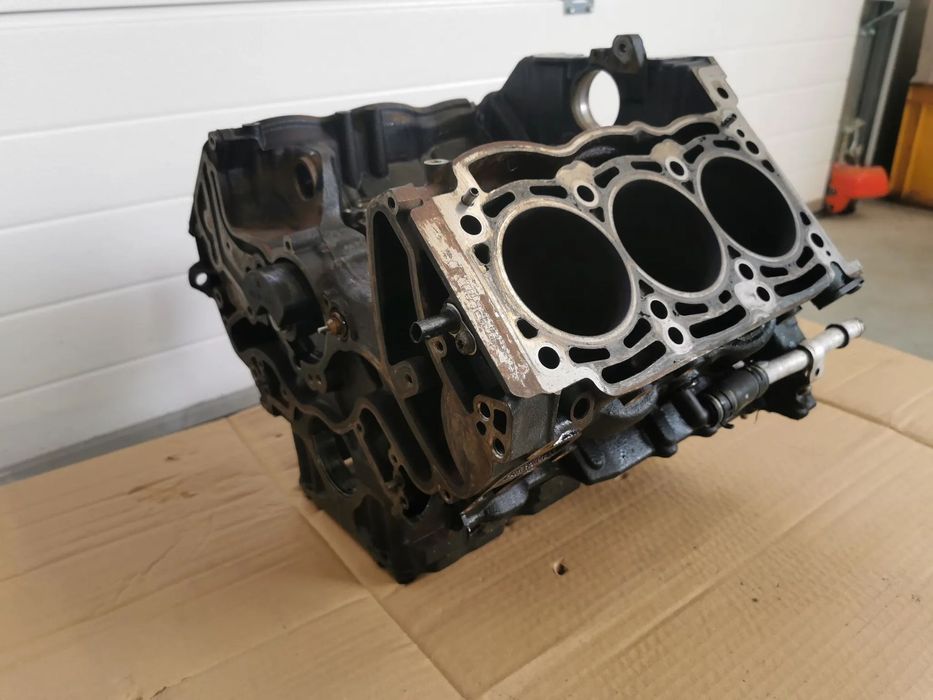 VW TOUAREG AUDI Q7 09-15R BLOK SILNIKA V6 3.0 CRC