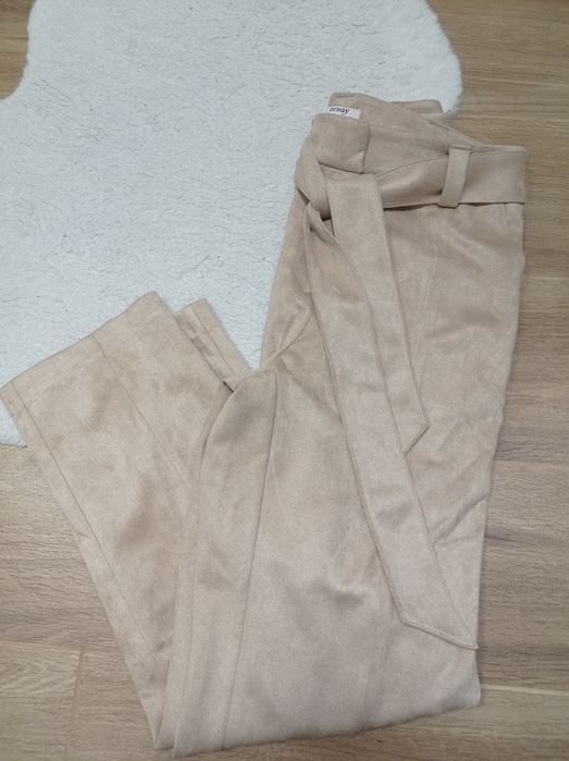 Spodnie zamszowe na wiązanie Orsay