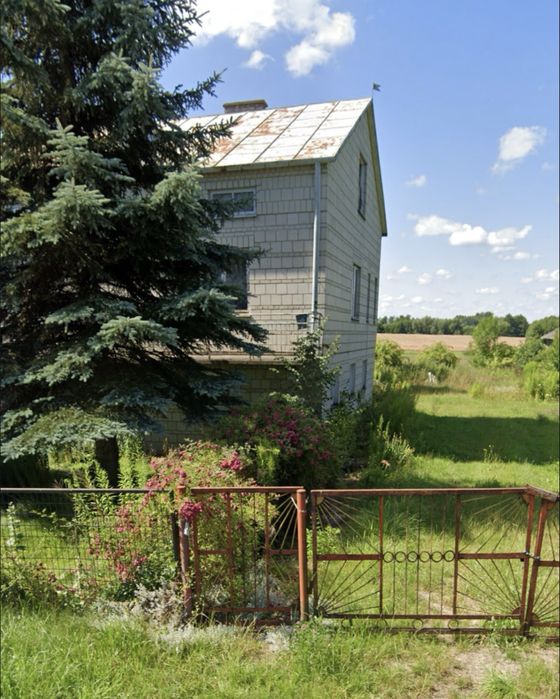 Dzialka z domem do remontu