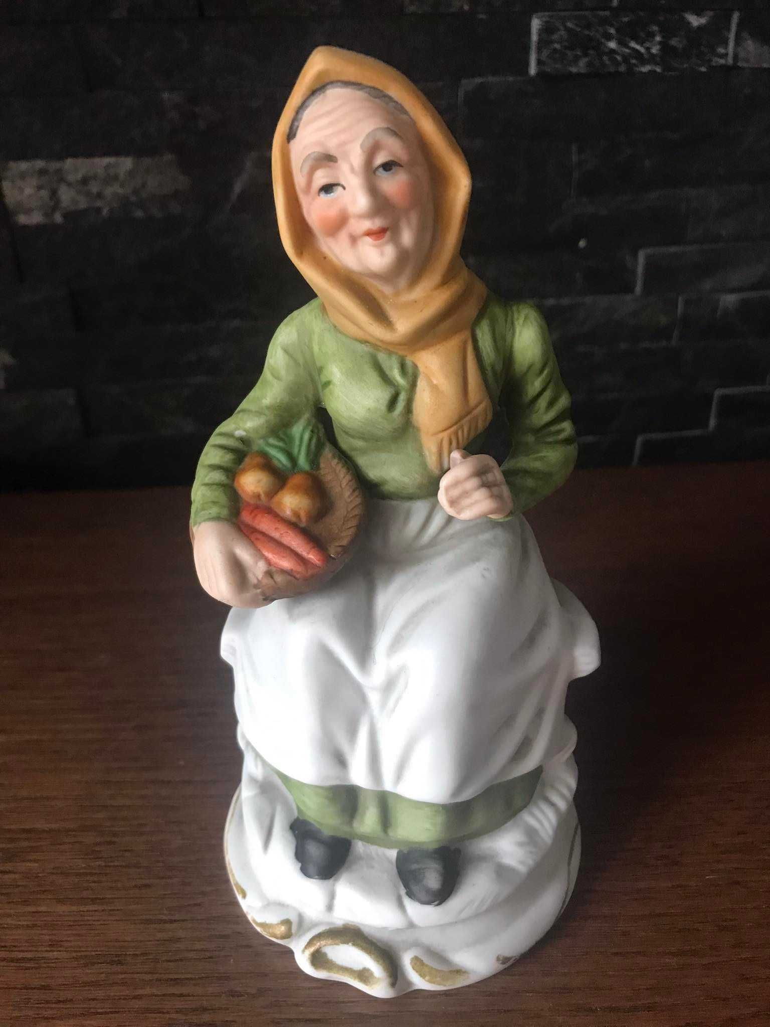 Babcia babka staruszka porcelanowa figurka