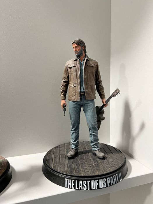 колекційна статуетка Джоела Міллера з гри The Last of Us Part II.