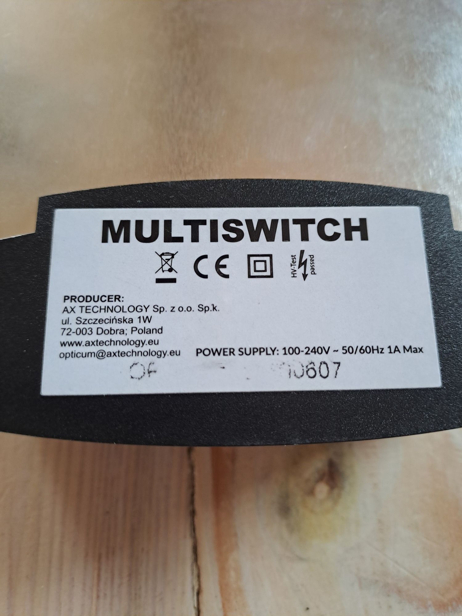 MultiSwitch 5/8 Opticum DVB-S2 DVB-T 8 wyjść PRO-TRQ zestaw Platinum