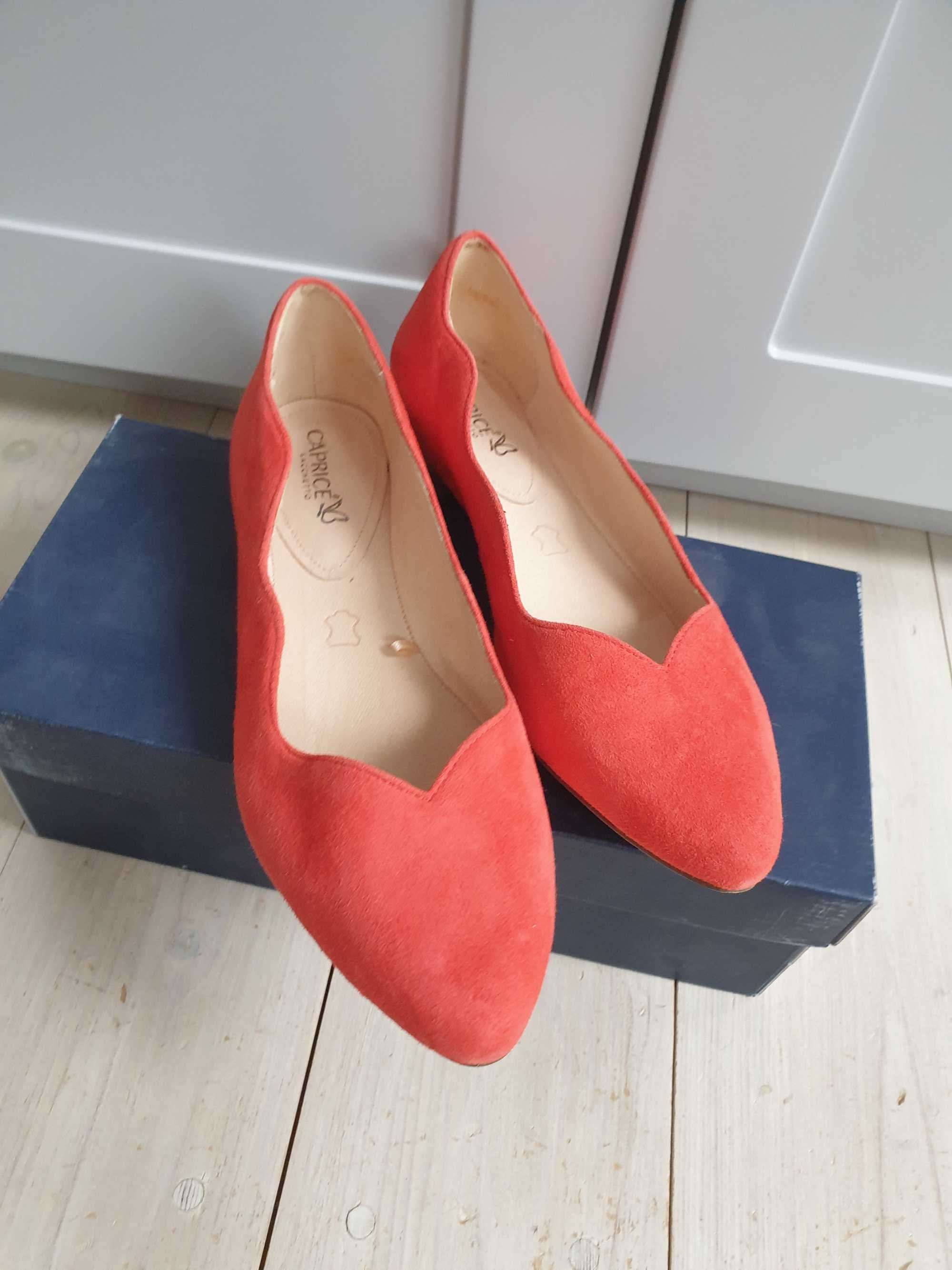 Pomarańczowe baleriny buty Caprice 39