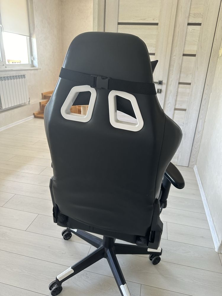 Крісло геймерське hator sport lite Black&white