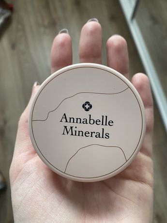 Podkład mineralny rozświetlający Anabelle Minerals 4g