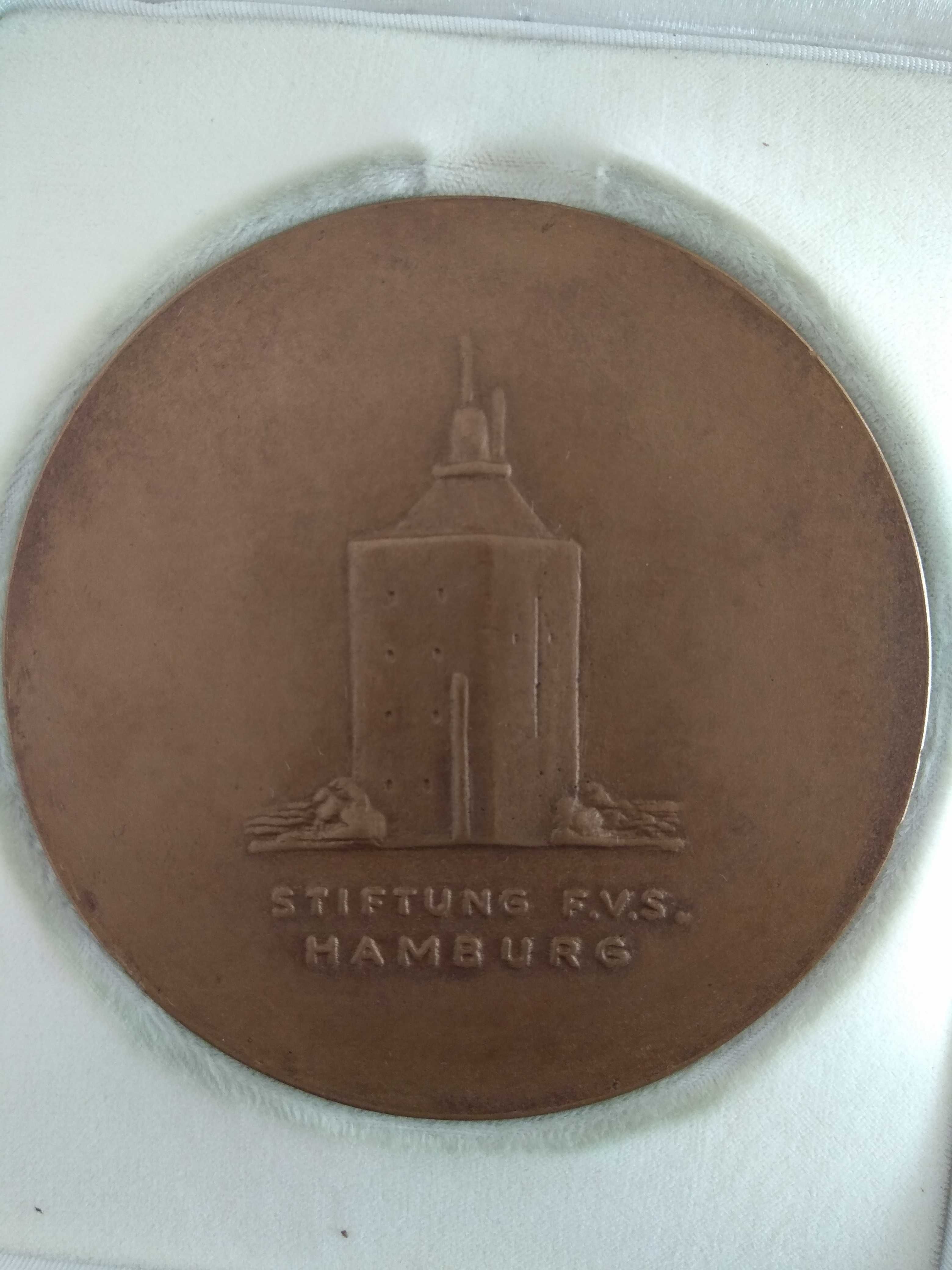 Alfred Toepfer.Duży medal z brązu. Prix Strasbourg 1966. W Etui.