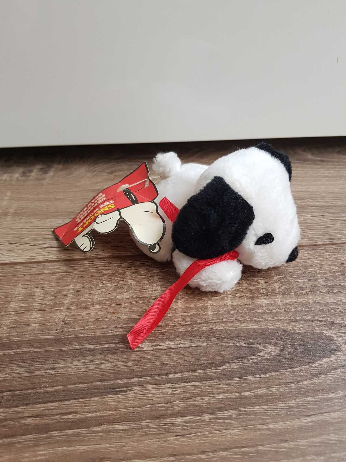 Pluszowy piesek Snoopy Fistaszki zabawka k maskotka
