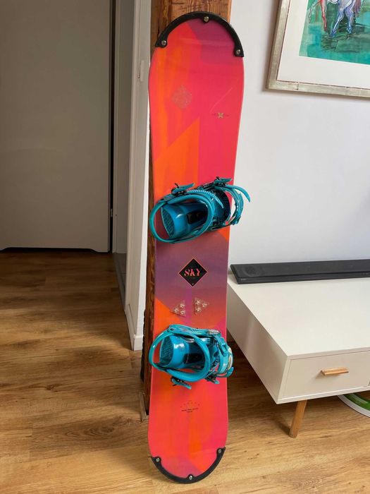 Deska snowboardowa Snowboard Morrow 140cm pokrowiec GRATIS