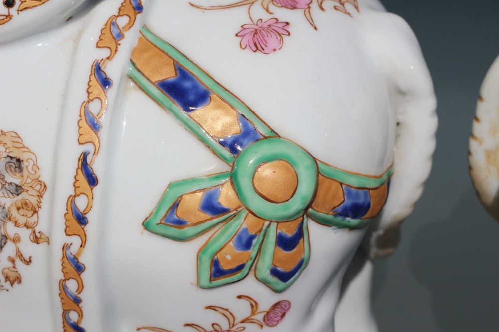 Par Castiçais Brasonados Porcelana Chinesa Elefantes Brasão Pinto XX