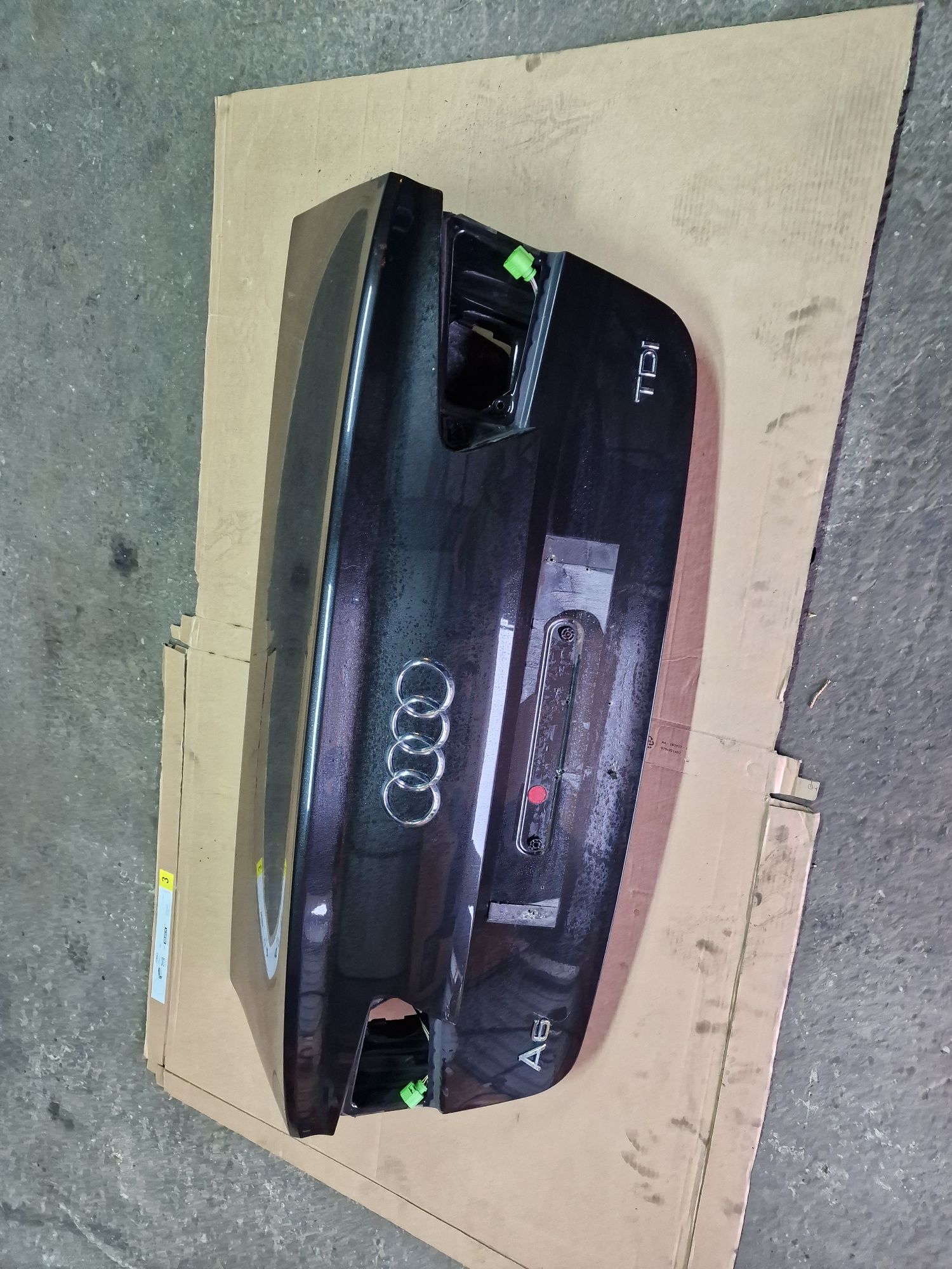 Klapa bagaznika audi a6 c7 sedan ly8x ladna