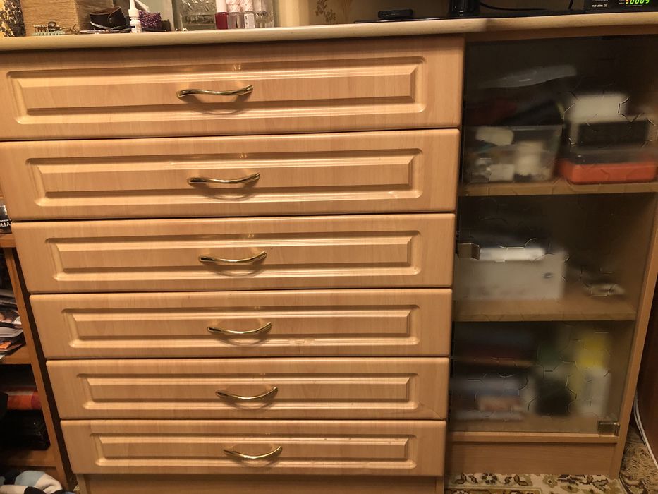 Продам комод світлий