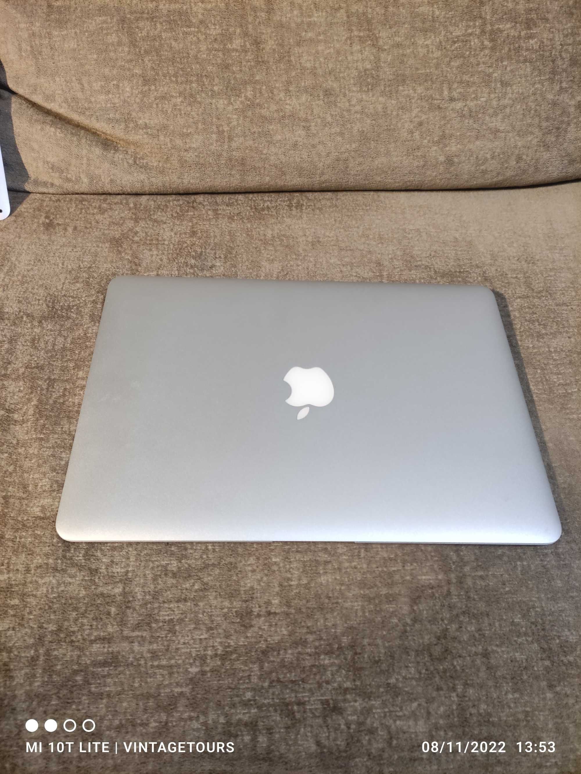 MacBook Air A1369  i5 4GB