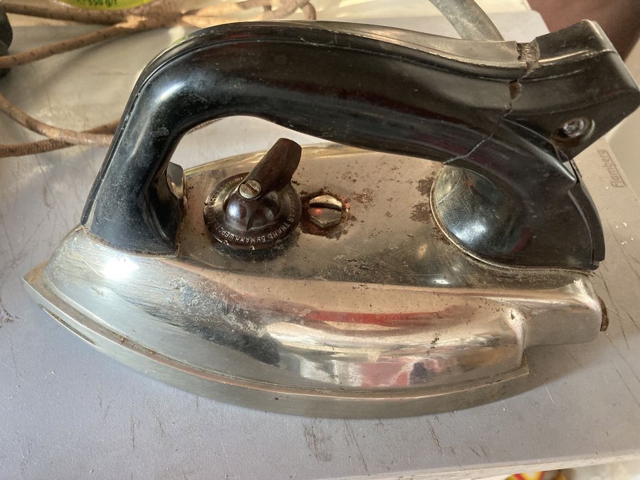 Утюг СССР УЕ-5 600 Ватт