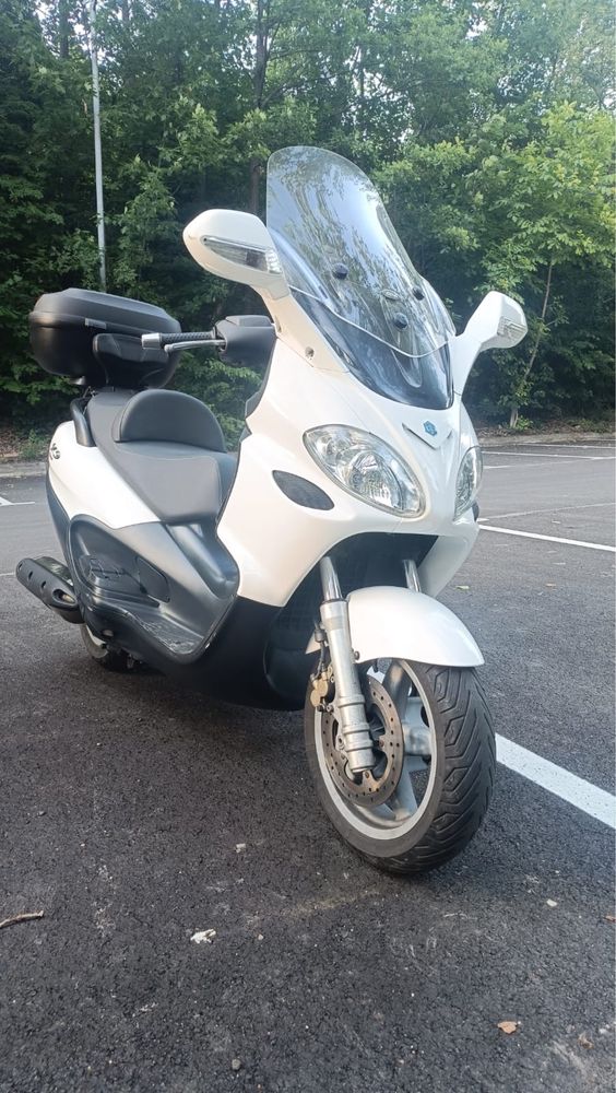 Skuter Piaggio X9 Evolution