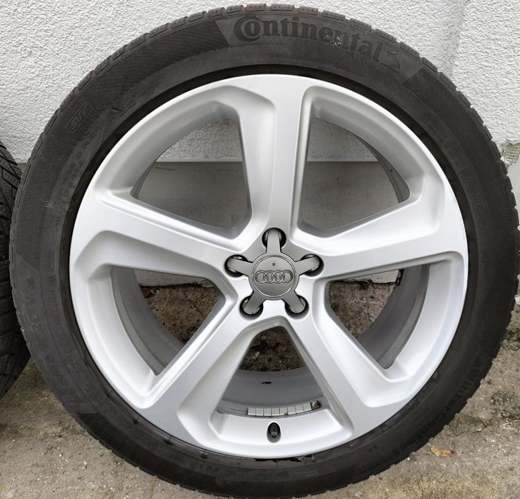 Felgi z oponami zimowymi Audi Q5 8,5x20 ET33 5x112