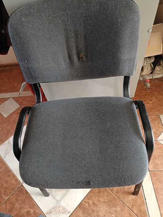 Sprzedam krzesła biurowe 2 szt