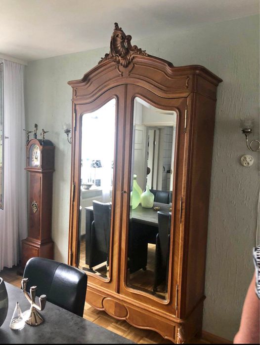 Sprzedam antyczną szafę w stylu Ludwika XV / rokoko (ok. 1880–1910)