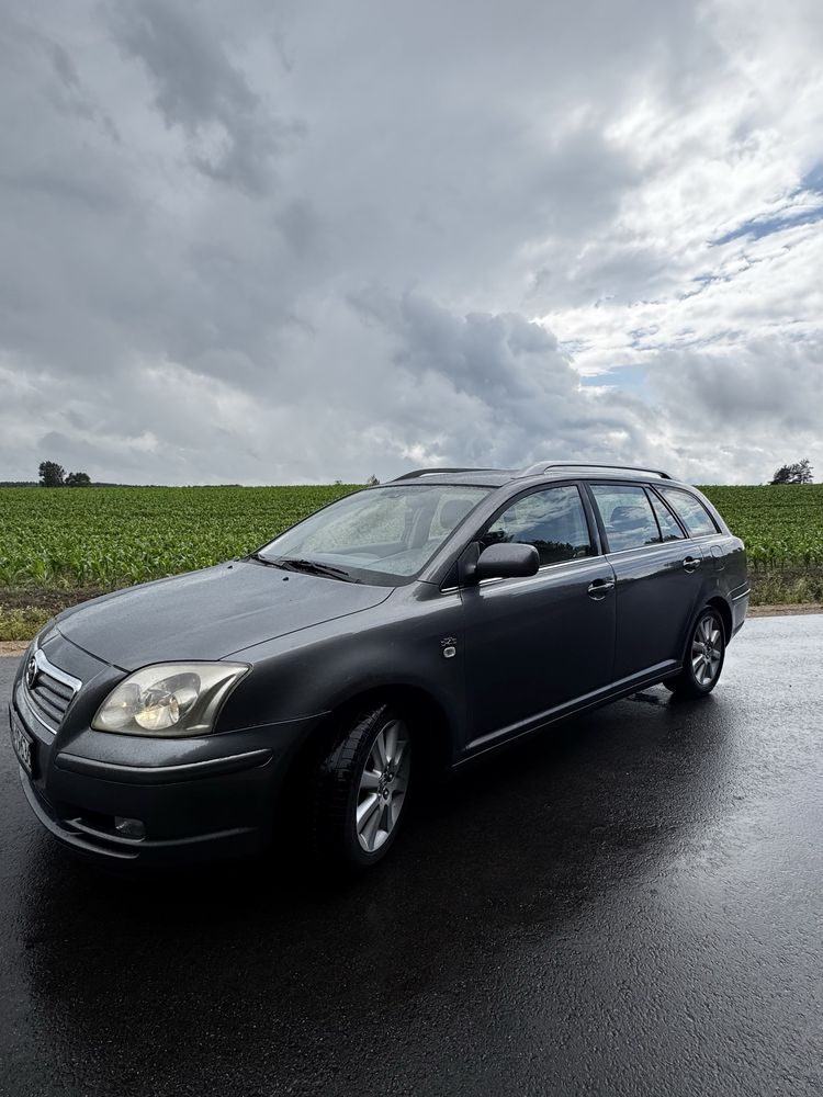 Toyota avensis T25 2.0 D4D 116km ZADBANA