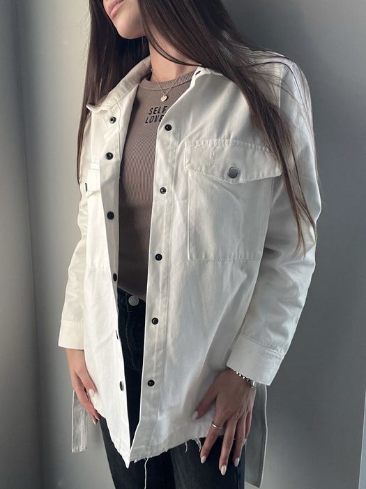 Biała kurtka koszulowa nowa one size