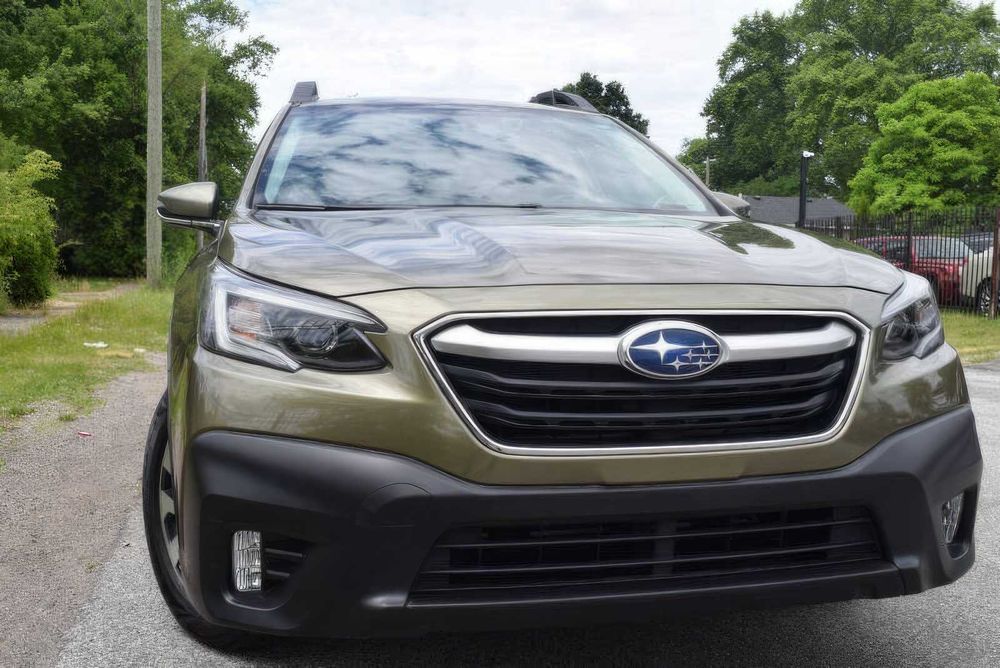 Subaru Outback Premium      2021