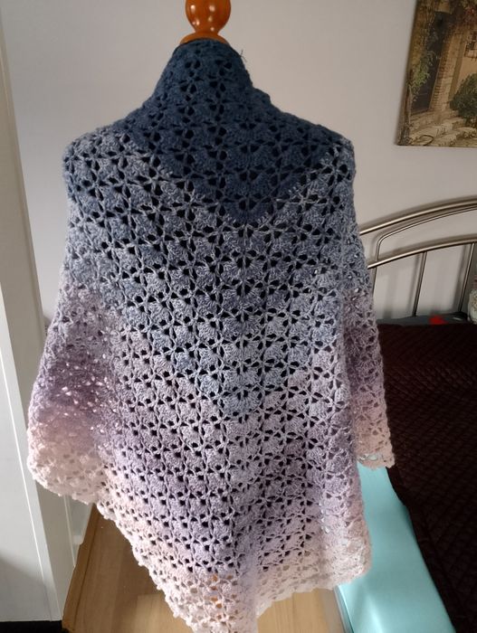 Ręcznie wykonane szale,chusty komimy