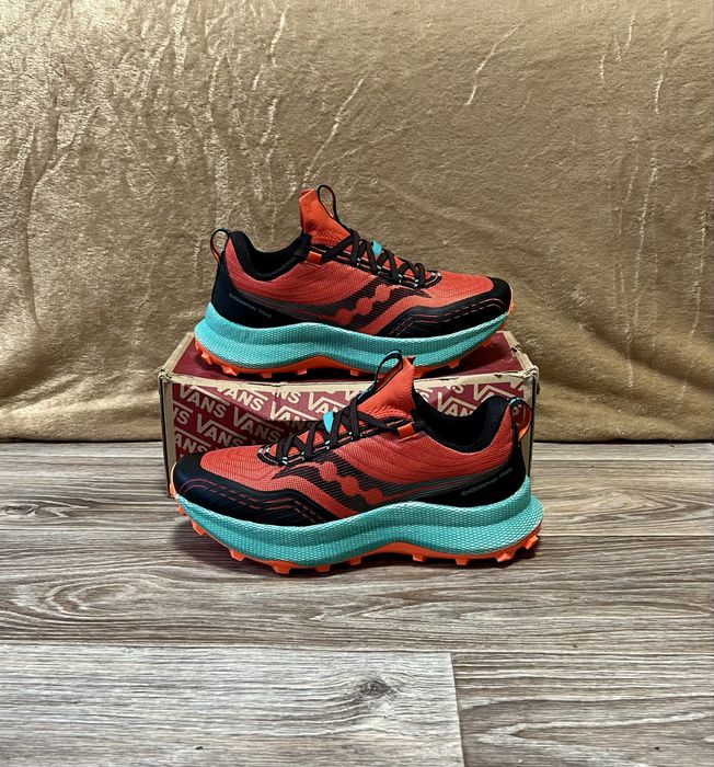 Кроссовки Saucony Endorphin Trail. 42. Новые. Трекинговые. jazz jordan