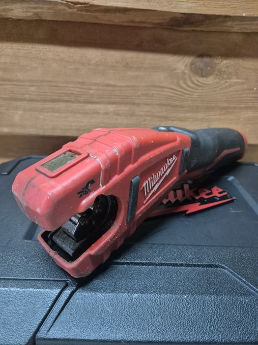 Milwaukee Obcinak do Rur Zestaw