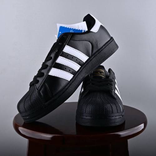 Суперстари чорні, Superstar, Adidas black