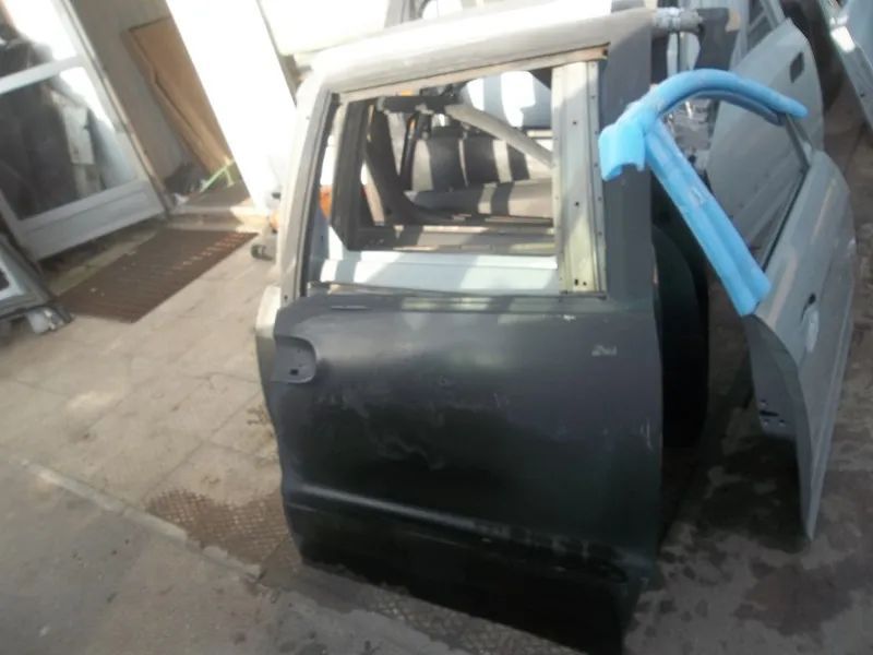 Nissan Serena drzwi nowe oryginał tył prawe tylne