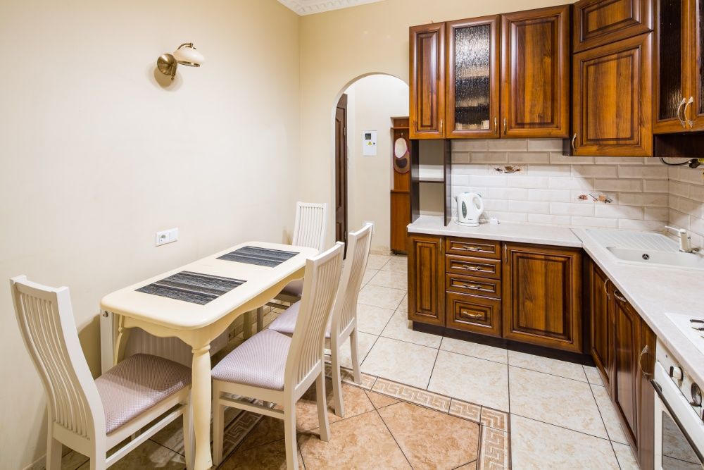 Подобова оренда квартири Львів Romari вул.Коперника