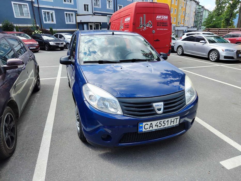 Продам авто Dacia Sandero 2009р.в