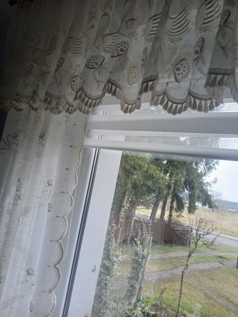 Zasłony 3szt + lambrekin beżowe haftowane