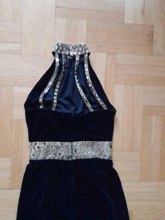 Sukienka welurowa czarna, długa, ze złotymi dodatkami, rozmiar 40