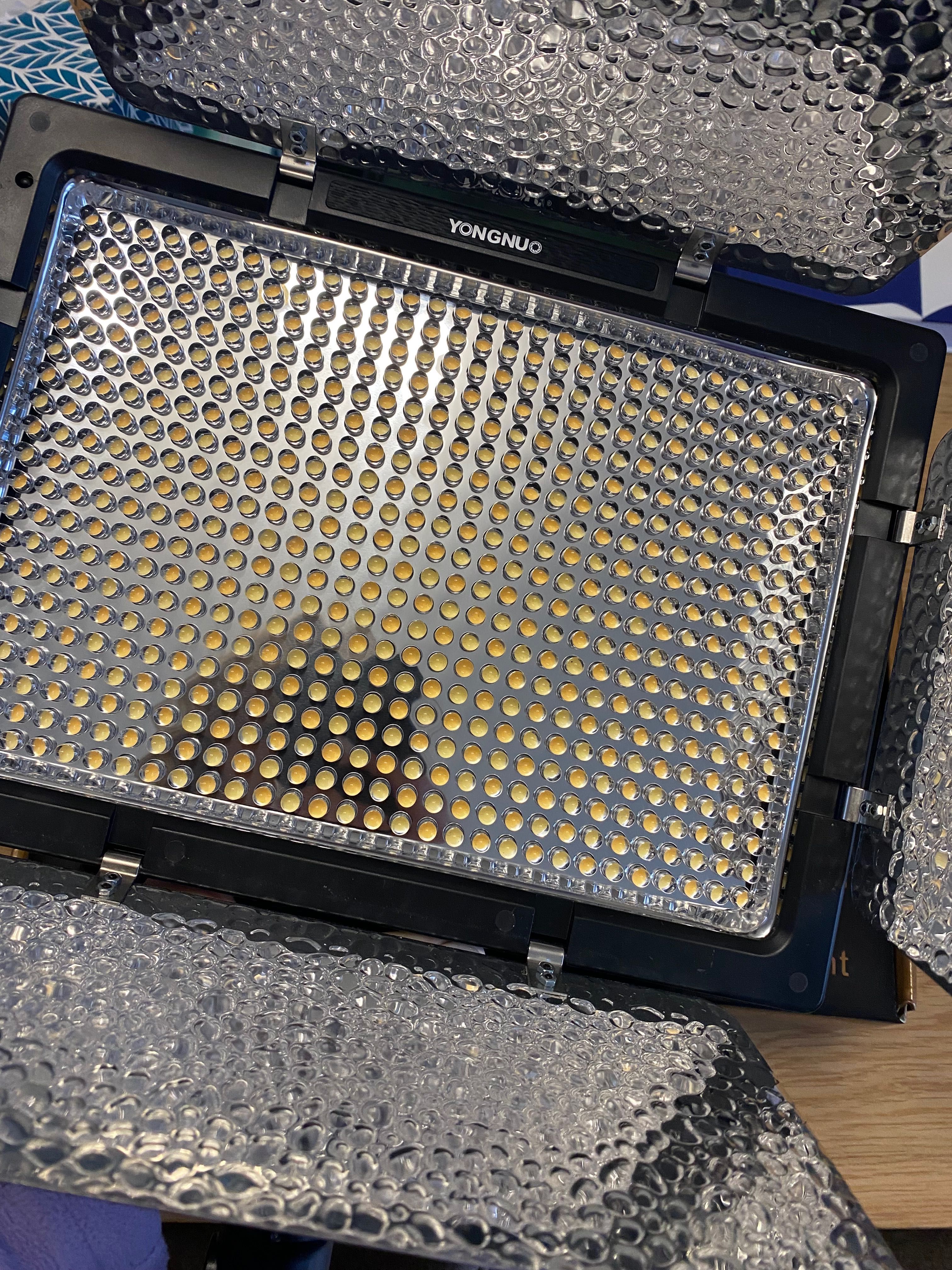 Lampa yongnuo YN600L mytoya