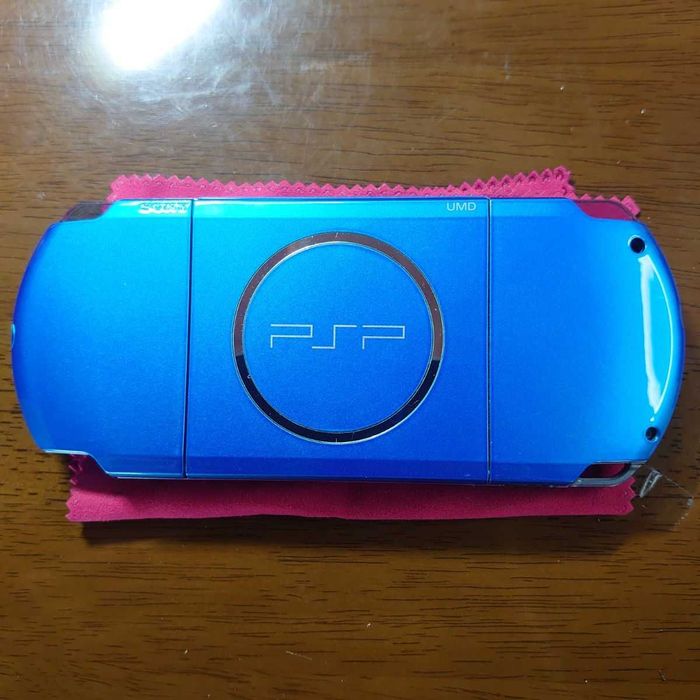 PSP 3000 vibrant blue