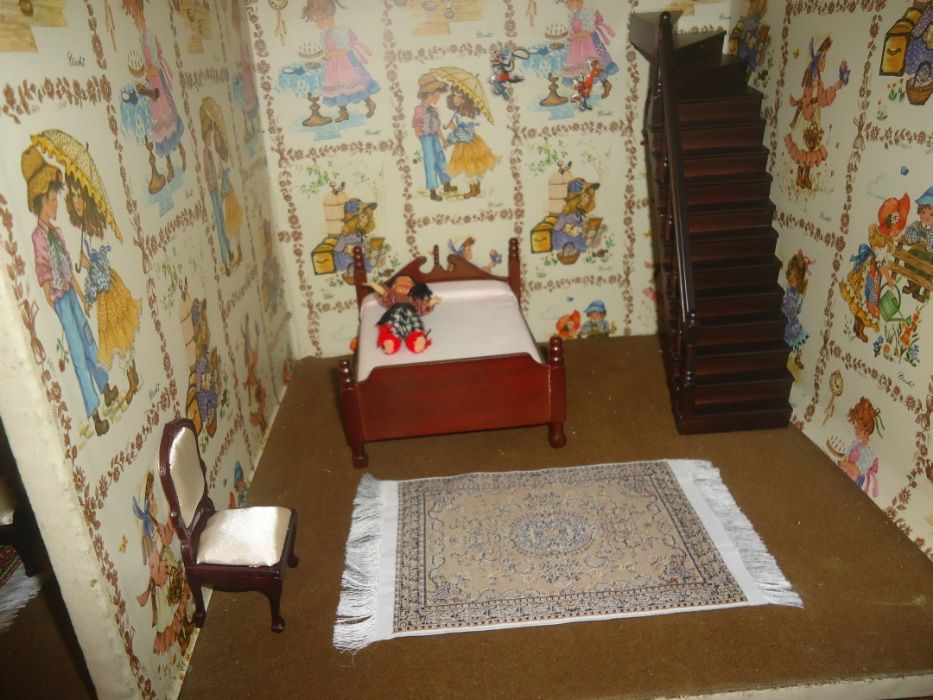 Casa de bonecas Antiga