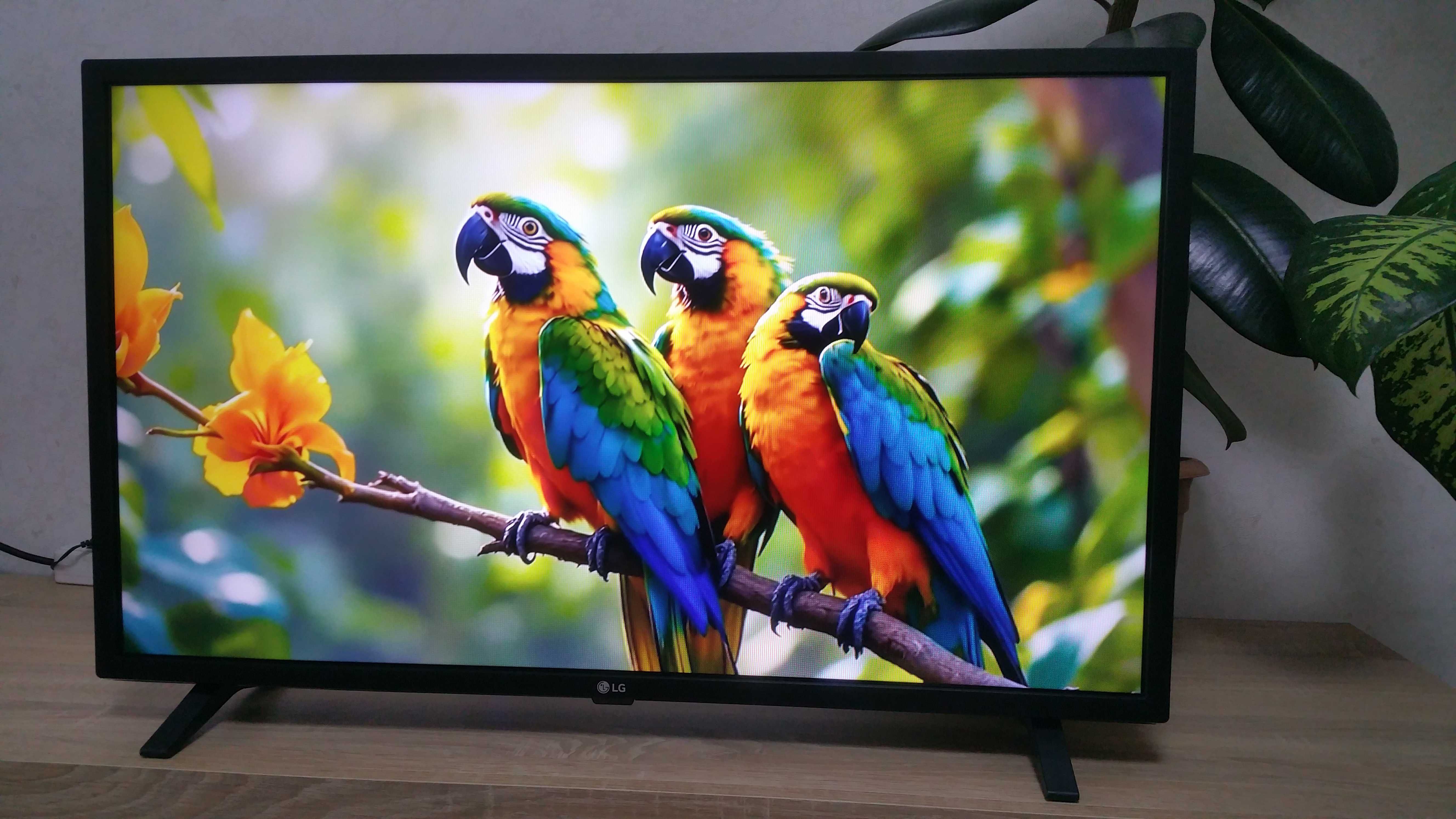 LG 32" Smart . Wi-Fi