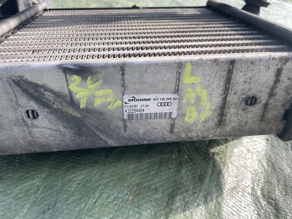 Chłodnica Intercooler lewy SEAT EXEO AUDI A4 B7  2.0TDI 2.0 TFSI