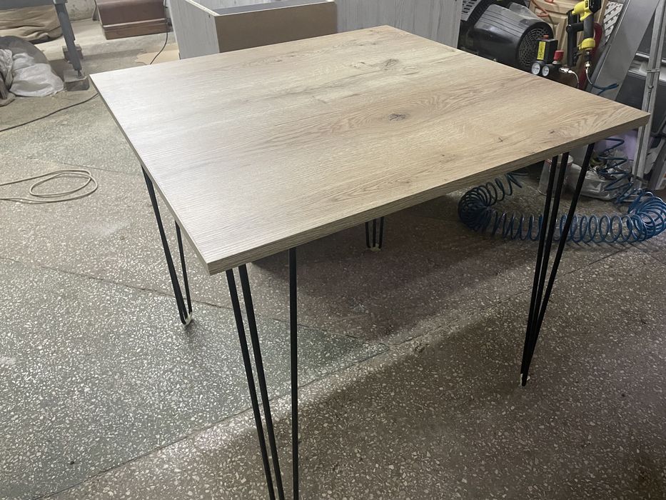 Стіл круглий/ квадратний