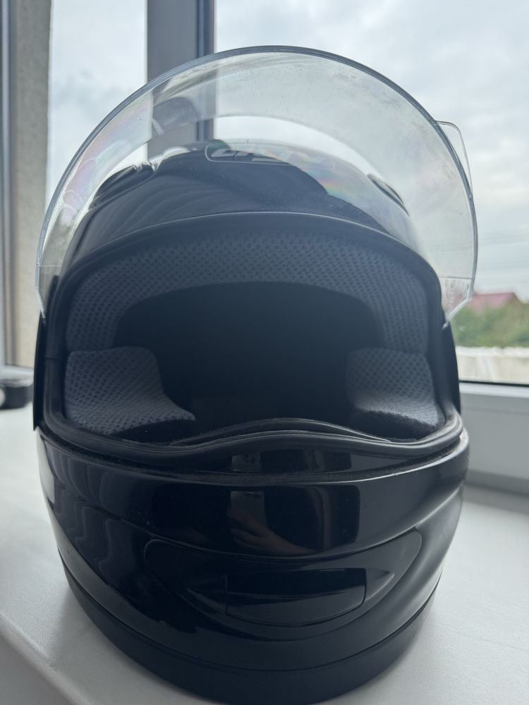 Італійський шолом AGV